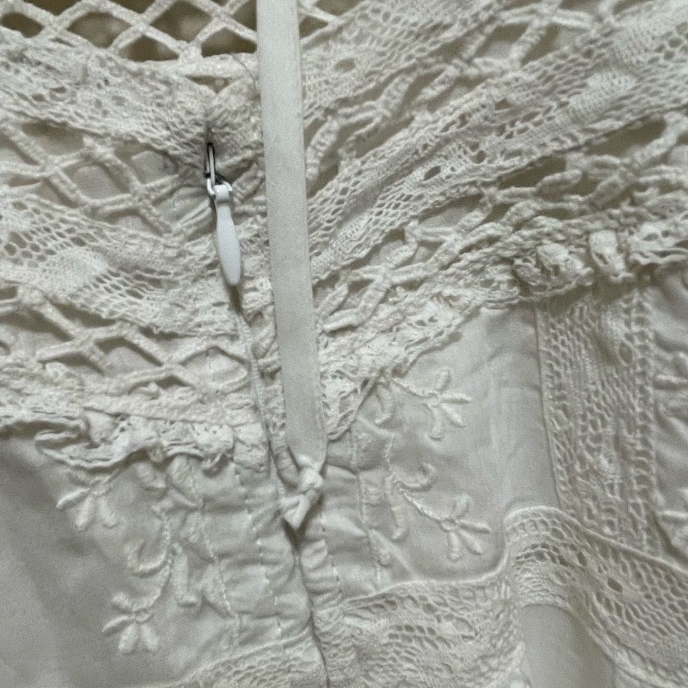 NWT Free People Taya Romper white lace halter size 0
Retail $198 - Picture 10 of 13